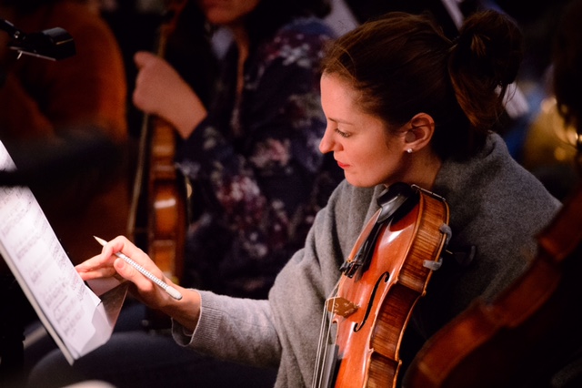 Katharina Hage spielt Viola Konzert Oper